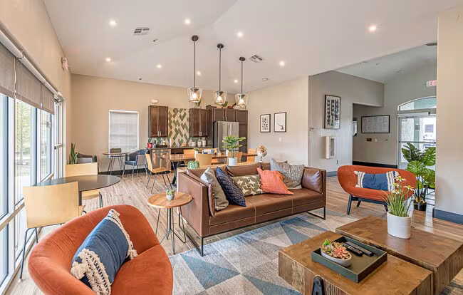 Pinewood Apartments photo 4
