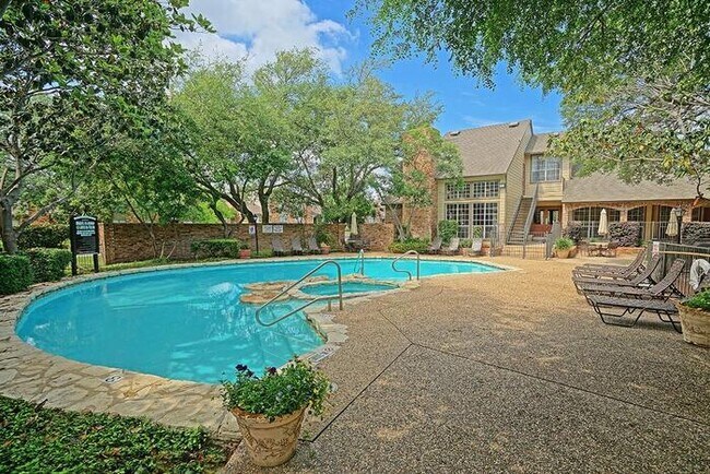 1110 Vista Valet Dr San Antonio, TX 78216 photo 3