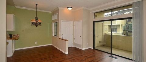 Gorgeous condo photo 2