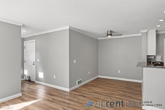 811 Debut Court, San Jose, CA 95134 photo 5