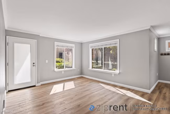 811 Debut Court, San Jose, CA 95134 photo 3