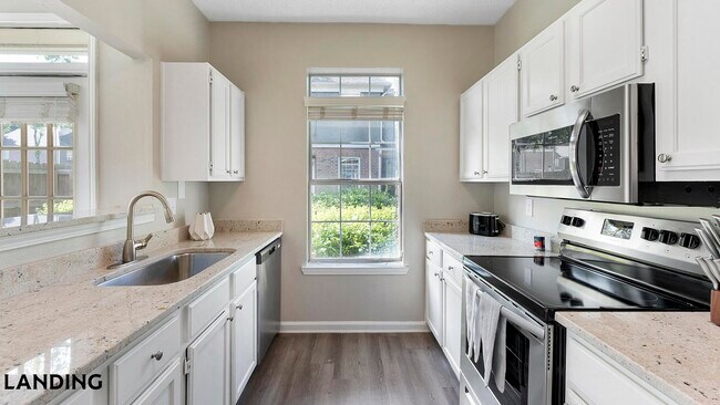 3030 Telegraph Ave Berkeley, CA 94705 photo 3