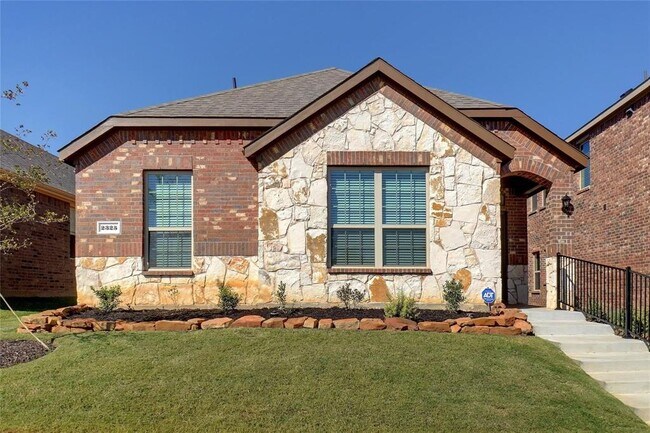 2325 Brightstone Dr Aubrey, TX 76227 photo 3
