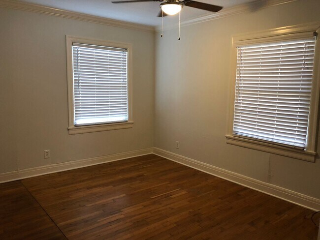 1020 Ellingson Ln Austin, TX 78751 photo 3