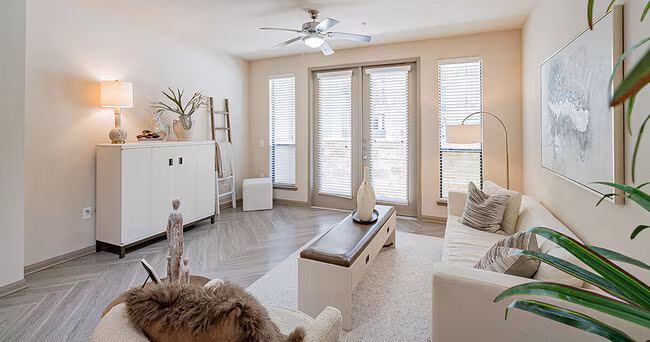 The Residences At Pearland Town Center Apartments photo 5