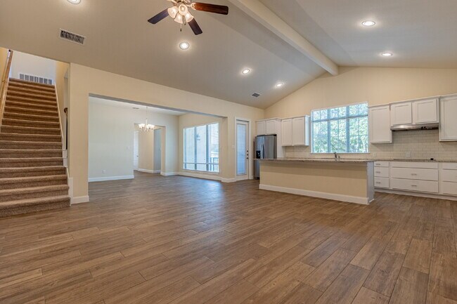 128 Elizabeth Rd San Antonio, TX 78209 photo 4