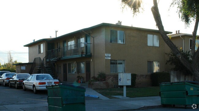 240 Pamela Ave. 5 photo 2