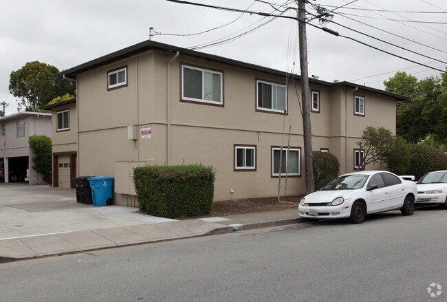 3939 Pacific photo 2