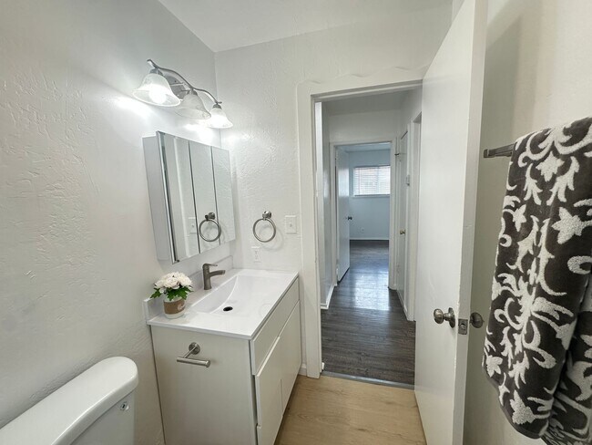 3408 68th Ave Oakland, CA 94605 photo 5