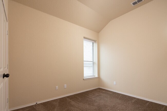 393 Orbit Dr Lavon, TX 75166 photo 4