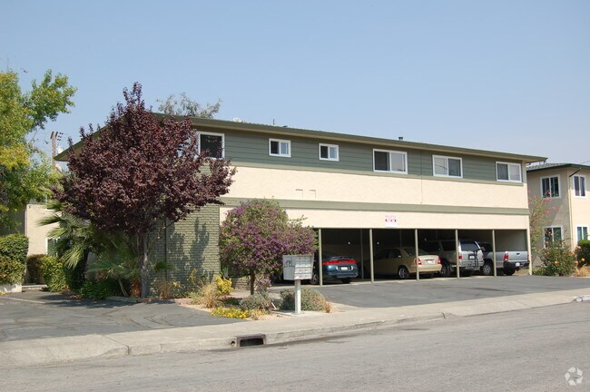2371 Sutter Avenue, Santa Clara, CA 95050 photo 4