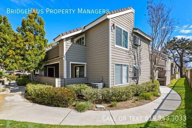 1087 Shadowridge Dr Vista, CA 92081 photo 2