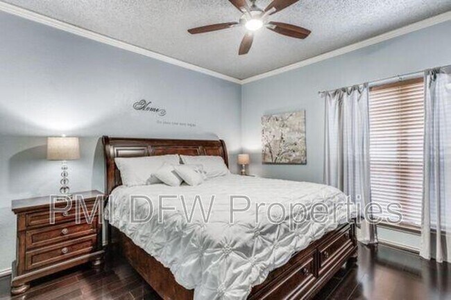 1720 NE Green Oaks Blvd Arlington, TX 76006 photo 3