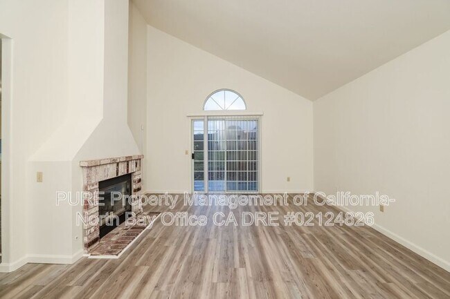 1190 Exeter Dr Santa Rosa, CA 95401 photo 4