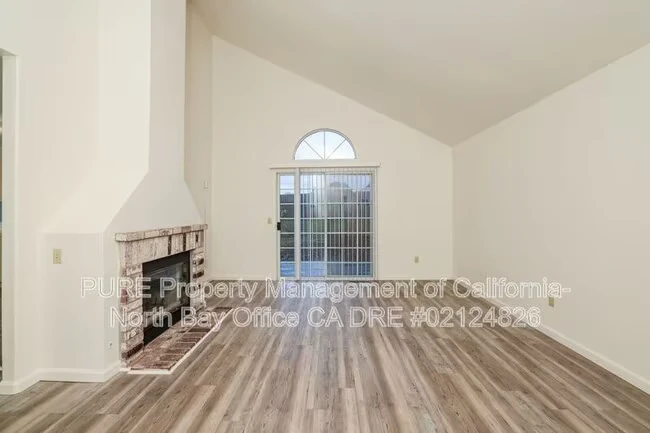 1190 Exeter Dr Santa Rosa, CA 95401 photo 4
