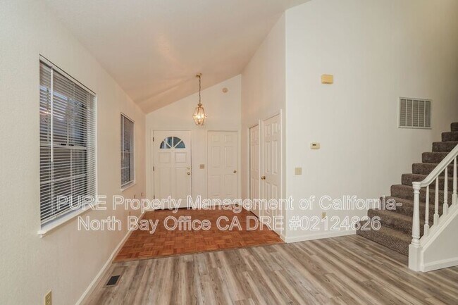 1190 Exeter Dr Santa Rosa, CA 95401 photo 5