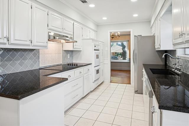 12612 Whispering Hills Dr Dallas, TX 75243 photo 5