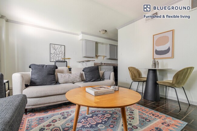 301 E 4th St Austin, TX 78701 photo 3