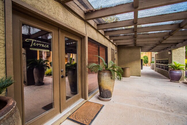 Upgraded Condo near Oldtown photo 4