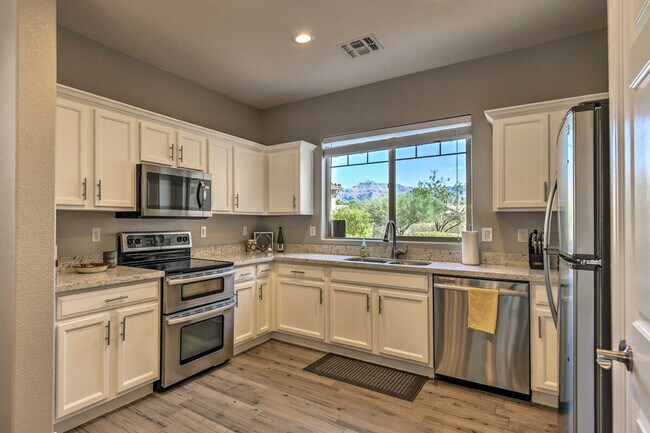 8226 S Hidden Trail Ct Gold Canyon, AZ 85118 photo 5