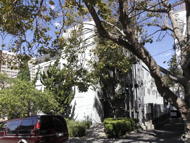 187 Montecito Avenue, Oakland, CA 94610 photo 2