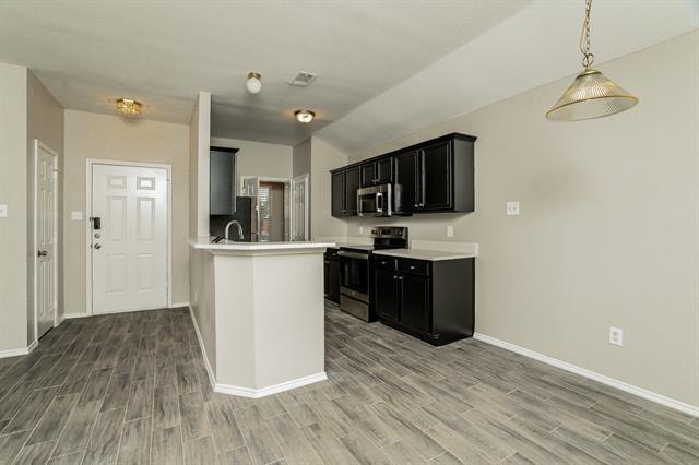 13428 Vida Ln Dallas, TX 75253 photo 5
