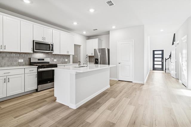 422 Blanton St McKinney, TX 75069 photo 3
