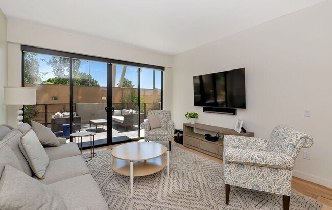 2300 E Campbell Ave Phoenix, AZ 85016 photo 3