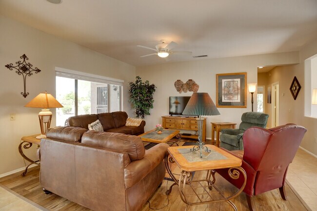 15271 W Pantano Dr Surprise, AZ 85374 photo 2