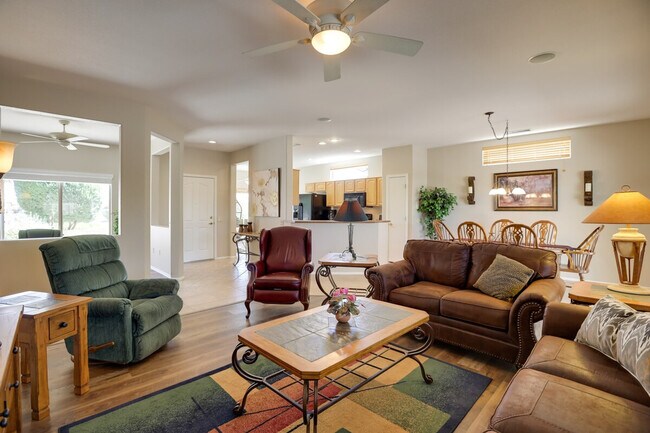 15271 W Pantano Dr Surprise, AZ 85374 photo 3