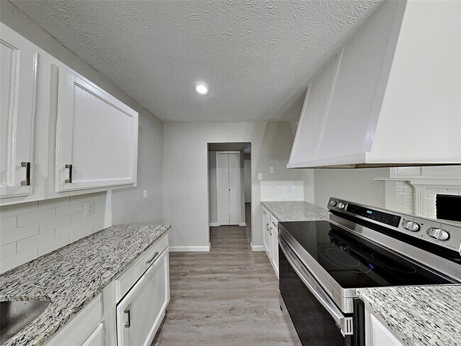 519 Windsor Drive, Allen, TX 75002 photo 4