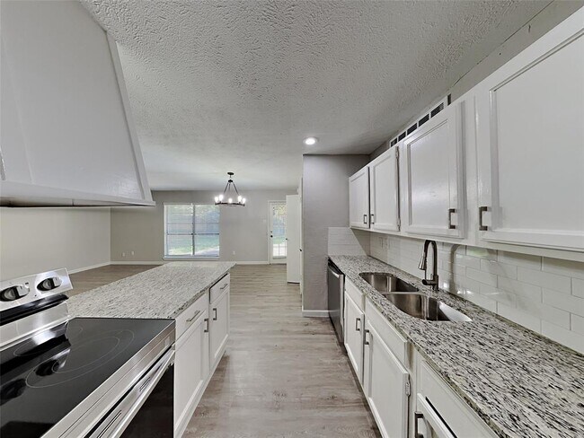 519 Windsor Drive, Allen, TX 75002 photo 3