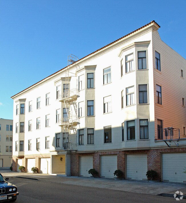201 Mallorca Way Apartments photo 3
