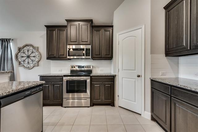340 Pecos Dr Crandall, TX 75114 photo 4