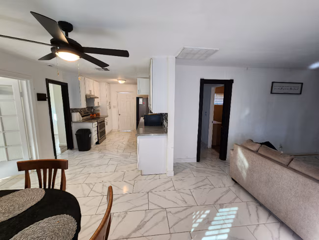 3518 W Lynwood St Phoenix, AZ 85009 photo 3