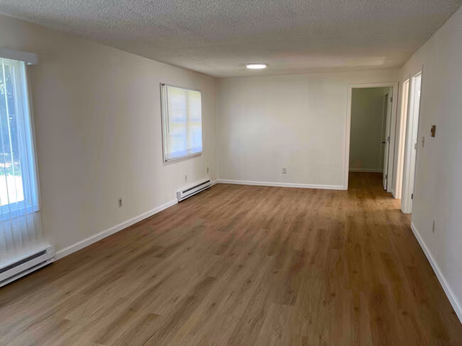 338 Willow St Bremerton, WA 98310 photo 4