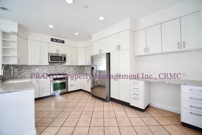 14 Pizarro Ave Novato, CA 94949 photo 3