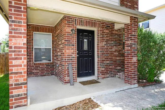 16134 Branching Oaks San Antonio, TX 78247 photo 2