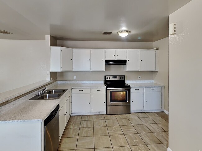 2957 Loving Avenue, Fort Worth, TX 76106 photo 5