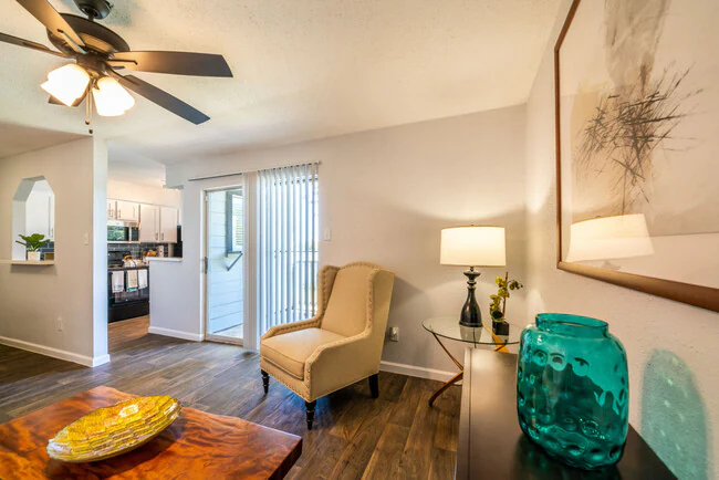 Waterside Apartments photo 2