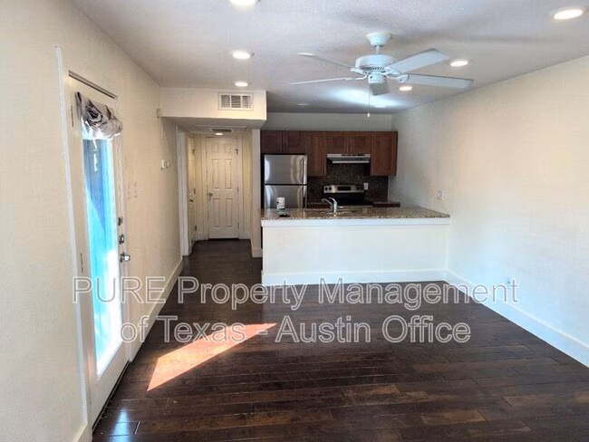 909 Reinli St Austin, TX 78751 photo 2