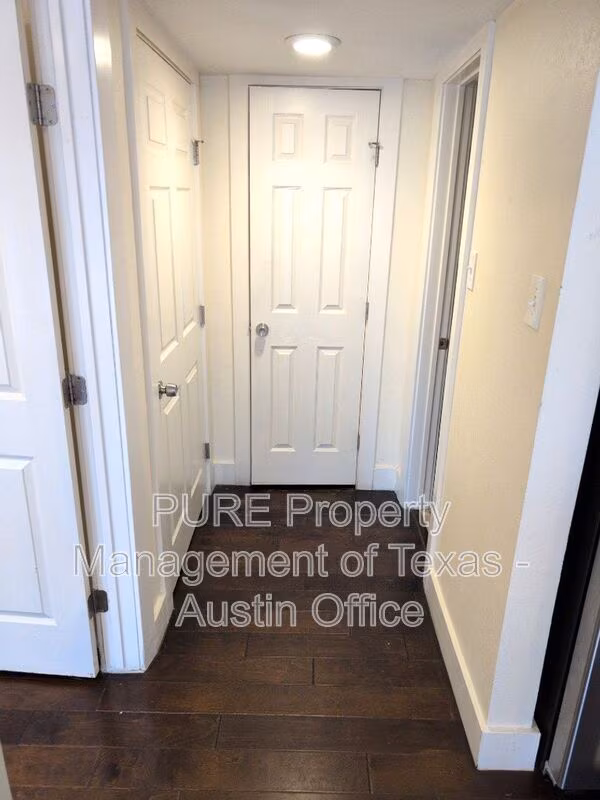909 Reinli St Austin, TX 78751 photo 4