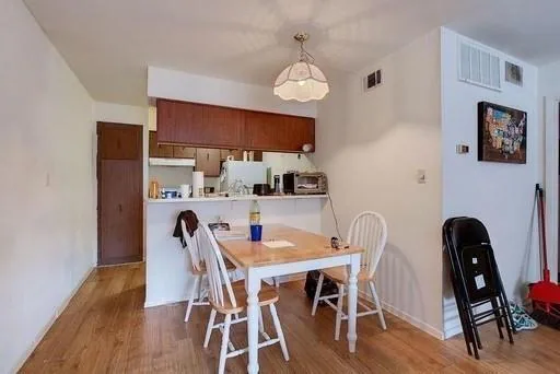 2207 Leon St Austin, TX 78705 photo 2