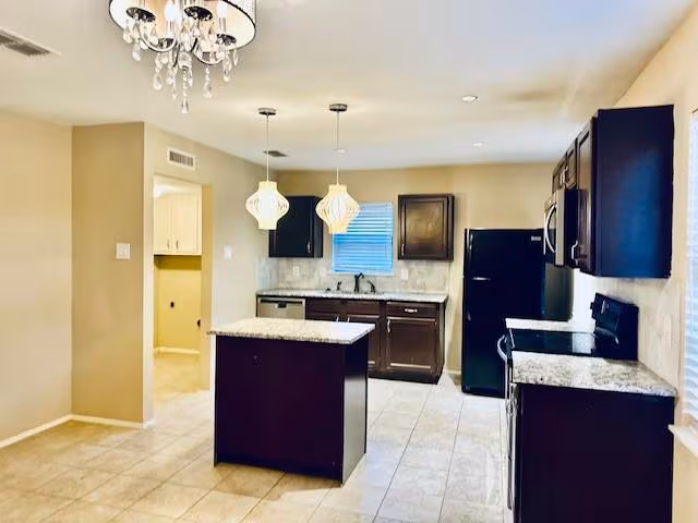 4909 Avery Cir The Colony, TX 75056 photo 4