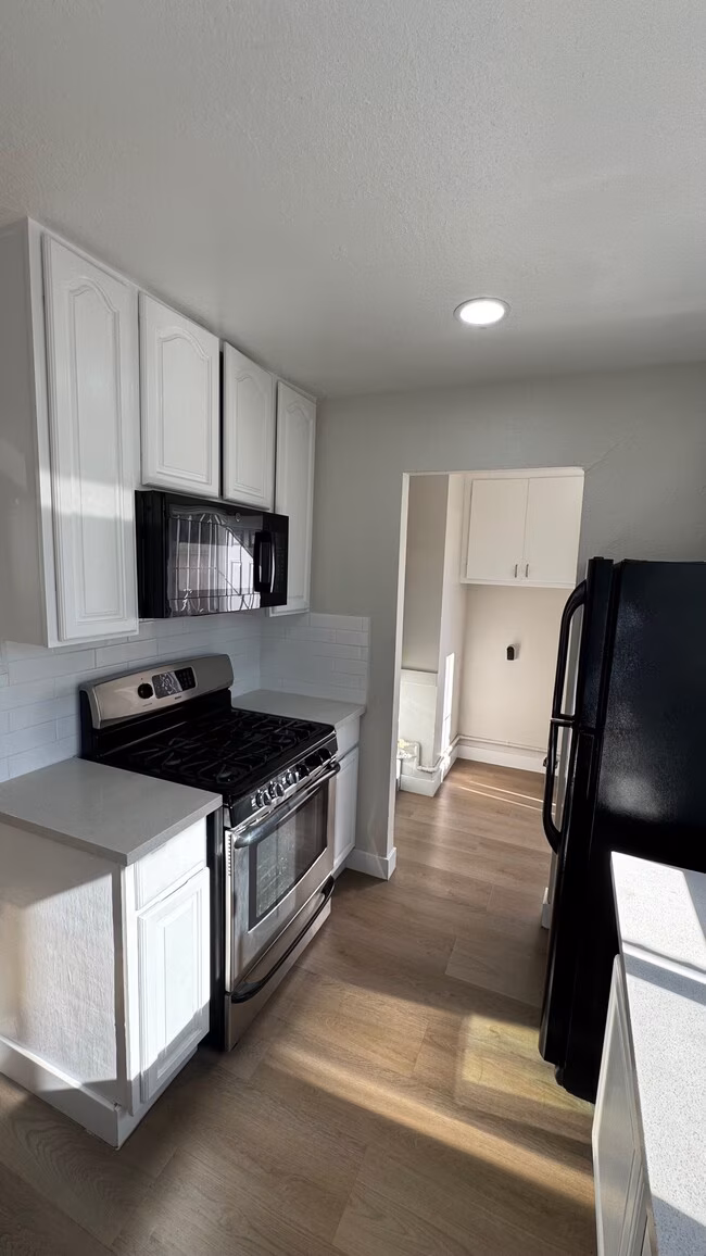 538 Douglas Avenue, Oakland, CA 94603 photo 2