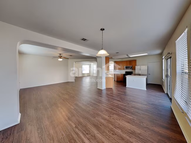 6202 Roseborough Drive, Austin, TX 78747 photo 5