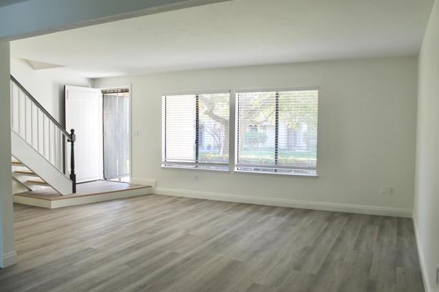 2746 Viaduct Tulipan, Carlsbad, CA 92010 photo 3