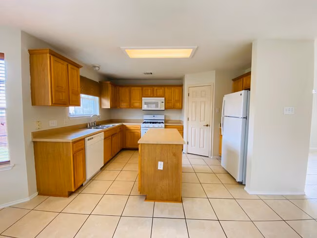 14500 Ballycastle Trail Austin, TX 78717 photo 2