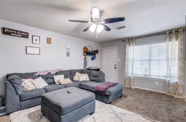 327 Shady Valley Drive, Mansfield, TX 76063 photo 4