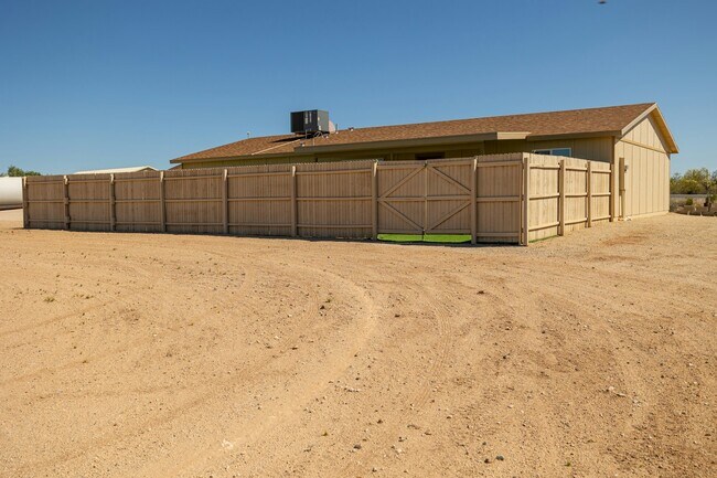 26986 E Florence-Kelvin Hwy Florence, AZ 85132 photo 2